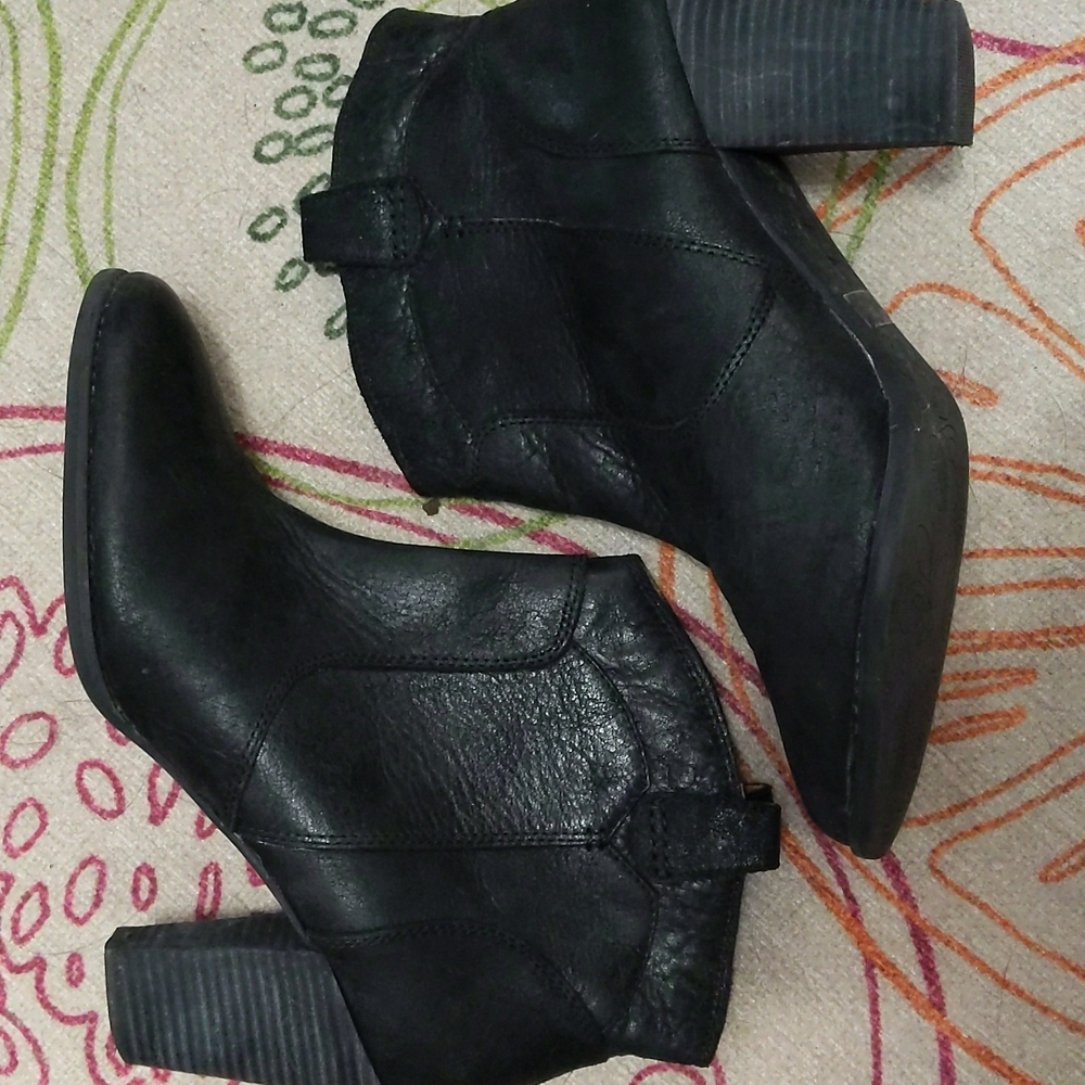 EUC Clarks by Indigo Heath Harrier Ankle Boots - Picture 2 of 6